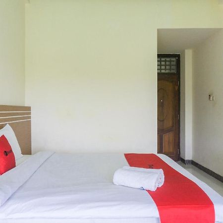 Reddoorz @ Tambolaka Sumba Hotel Lokokaki Exterior foto