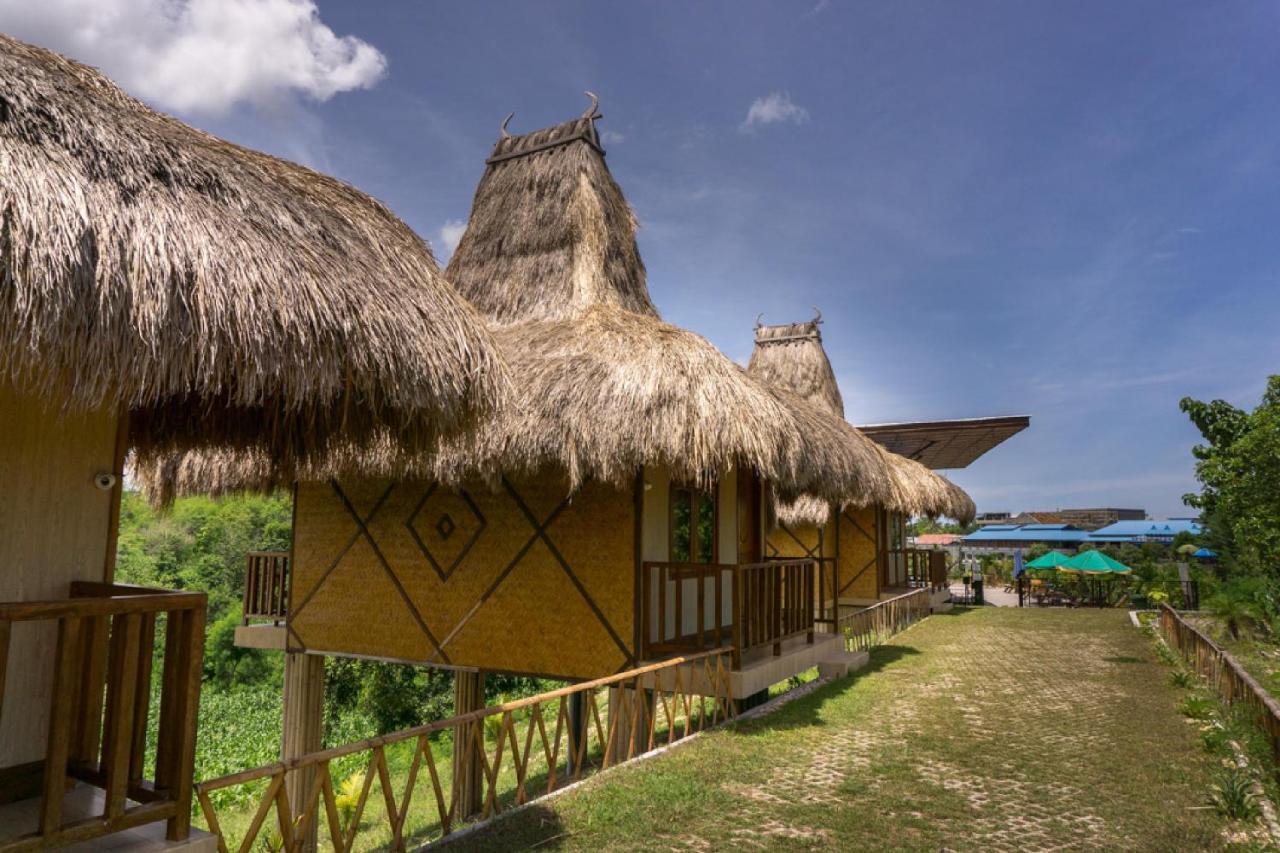 Reddoorz @ Tambolaka Sumba Hotel Lokokaki Exterior foto