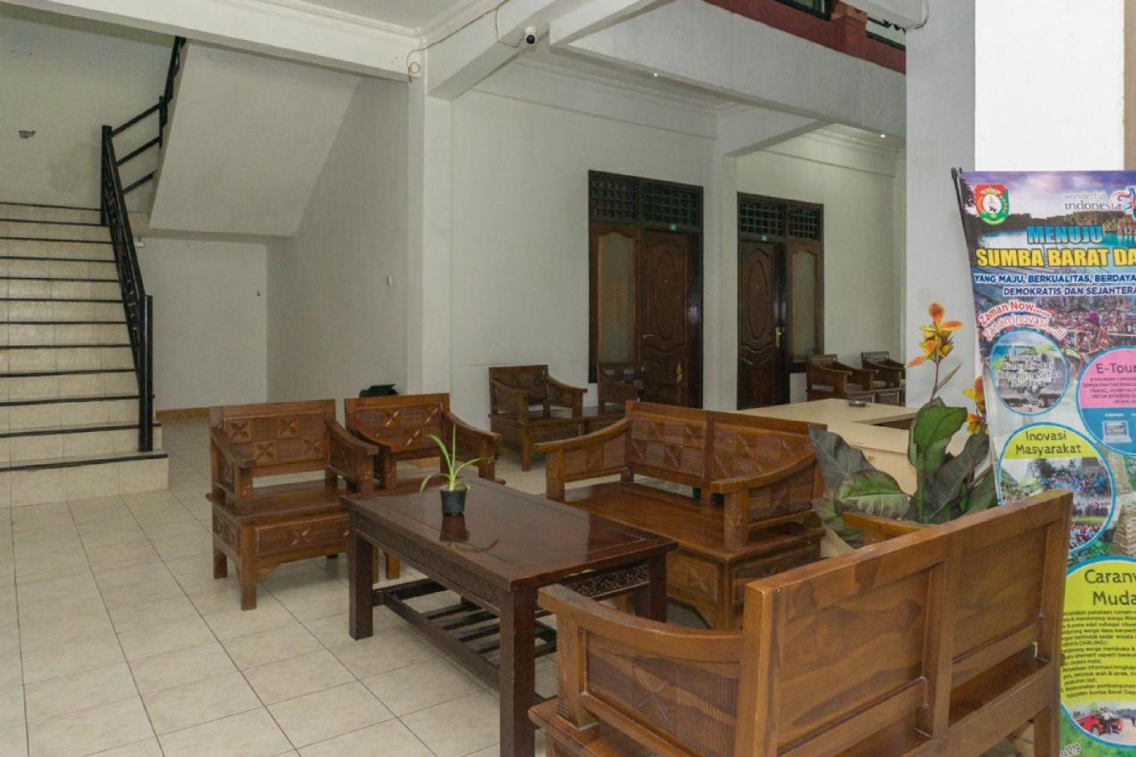 Reddoorz @ Tambolaka Sumba Hotel Lokokaki Exterior foto